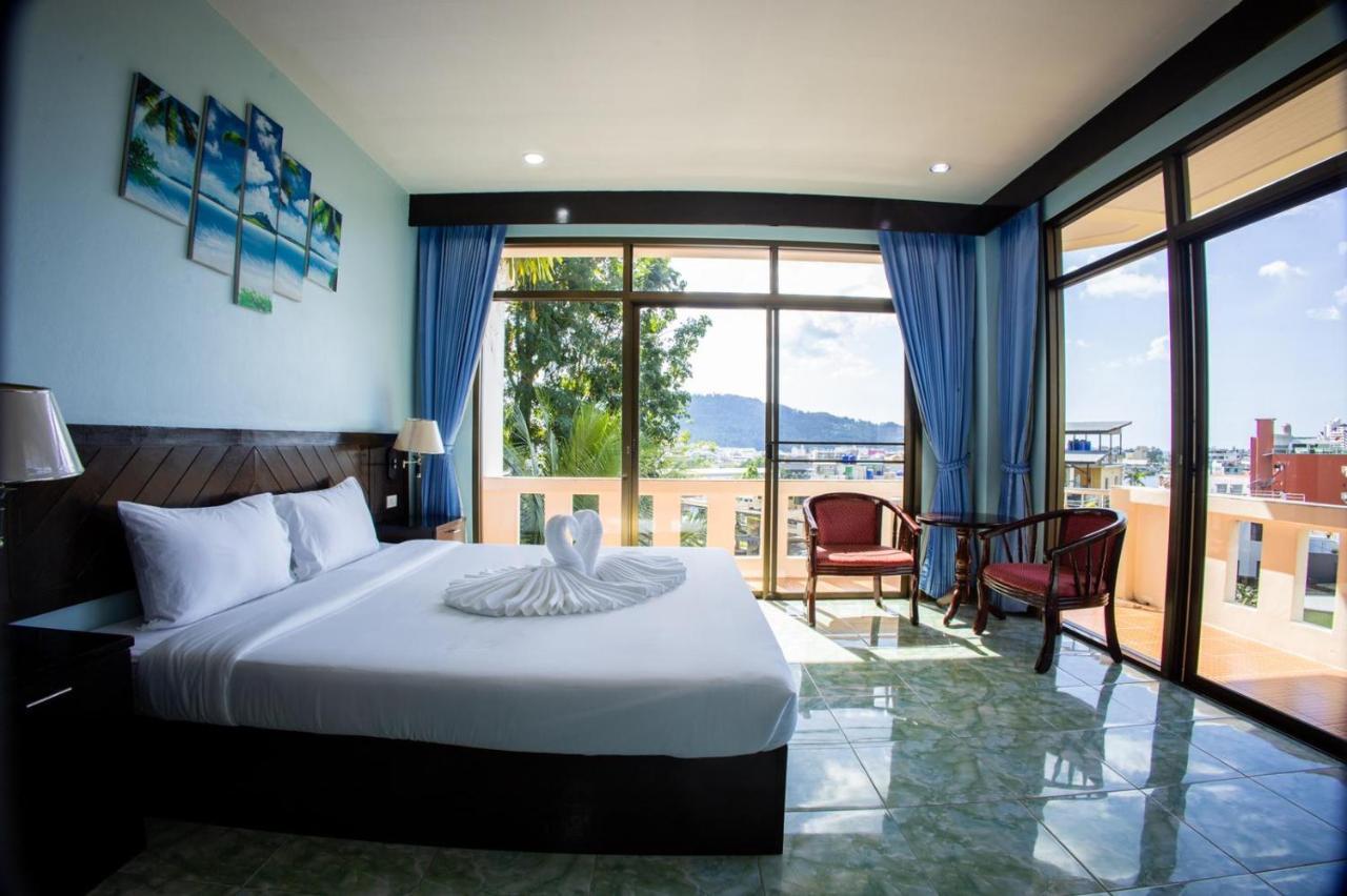 Hotel Riviera Patong Extérieur photo