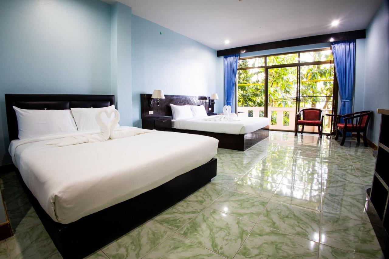 Hotel Riviera Patong Extérieur photo